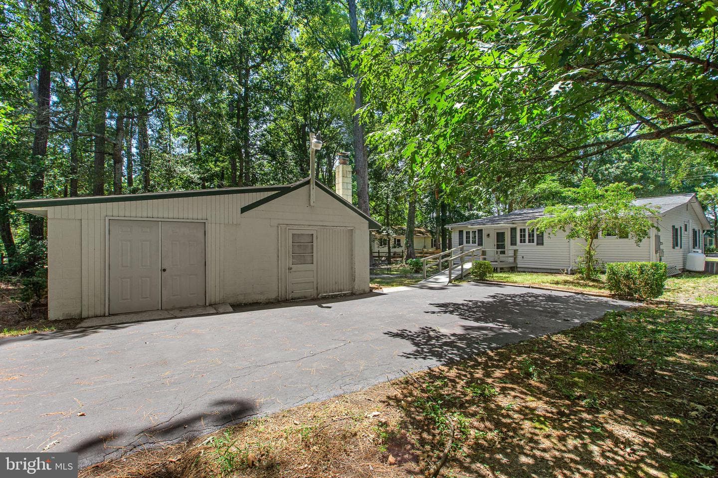 18352 River Road photo 3