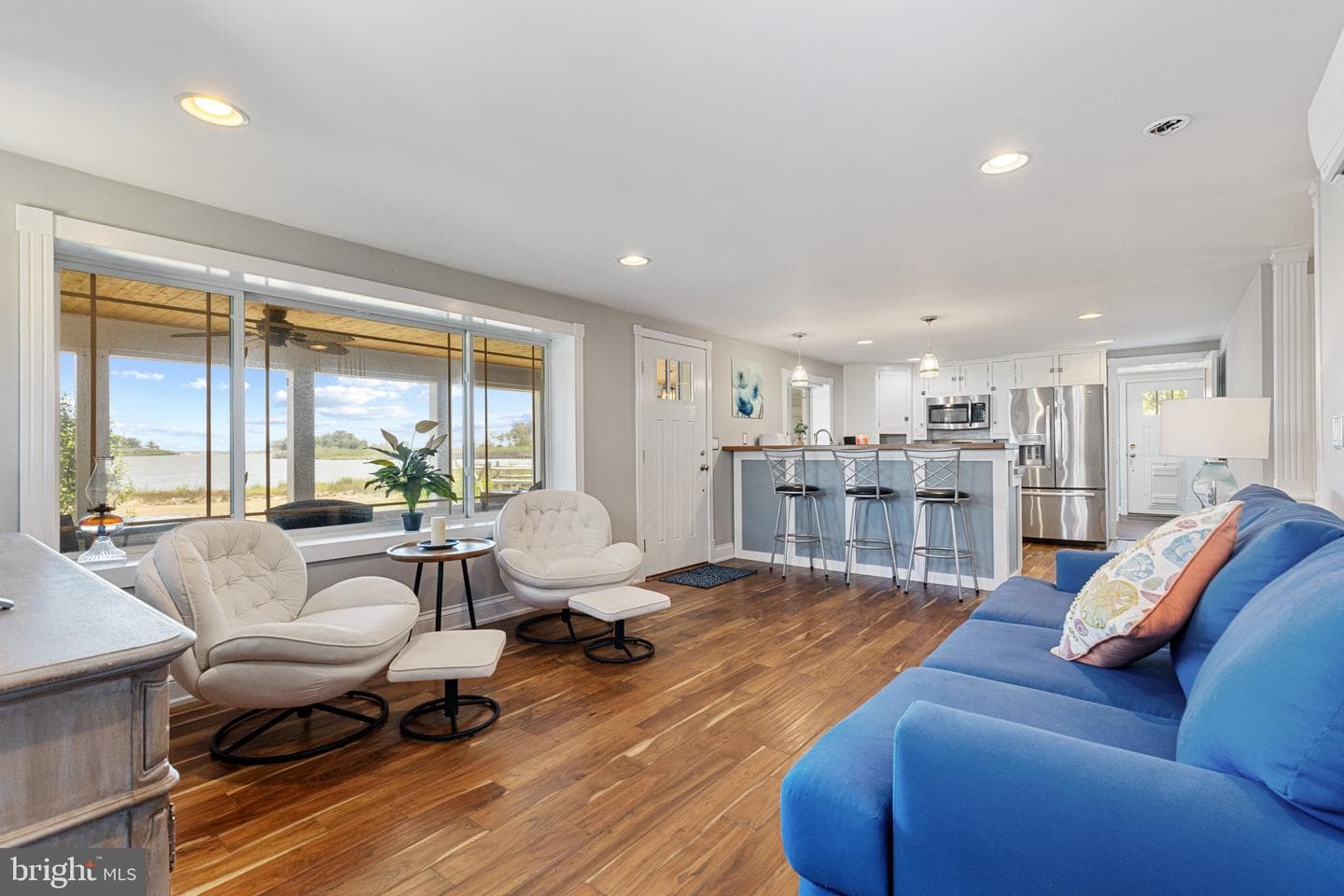 14554 E Way photo 2