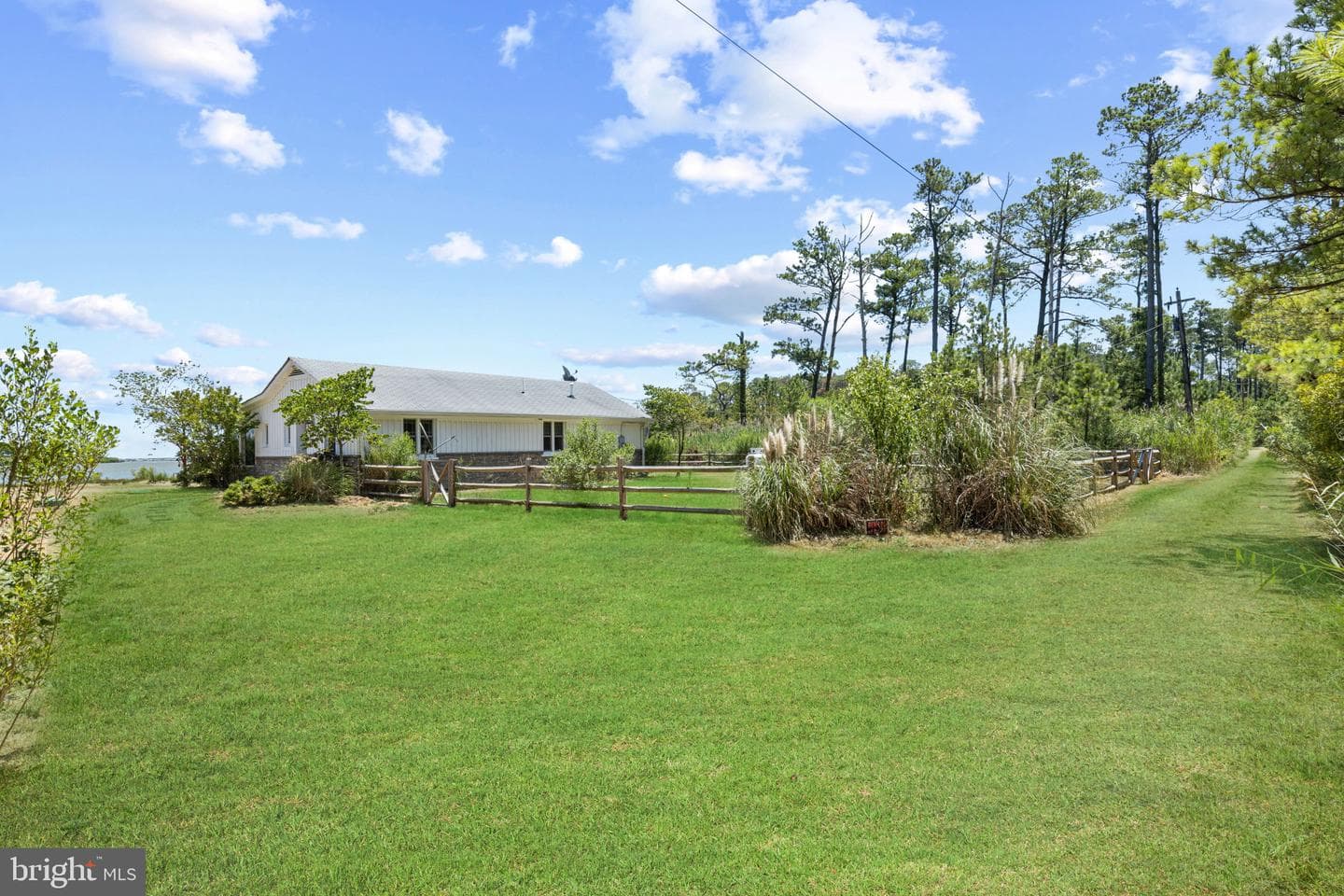 14554 E Way photo 35