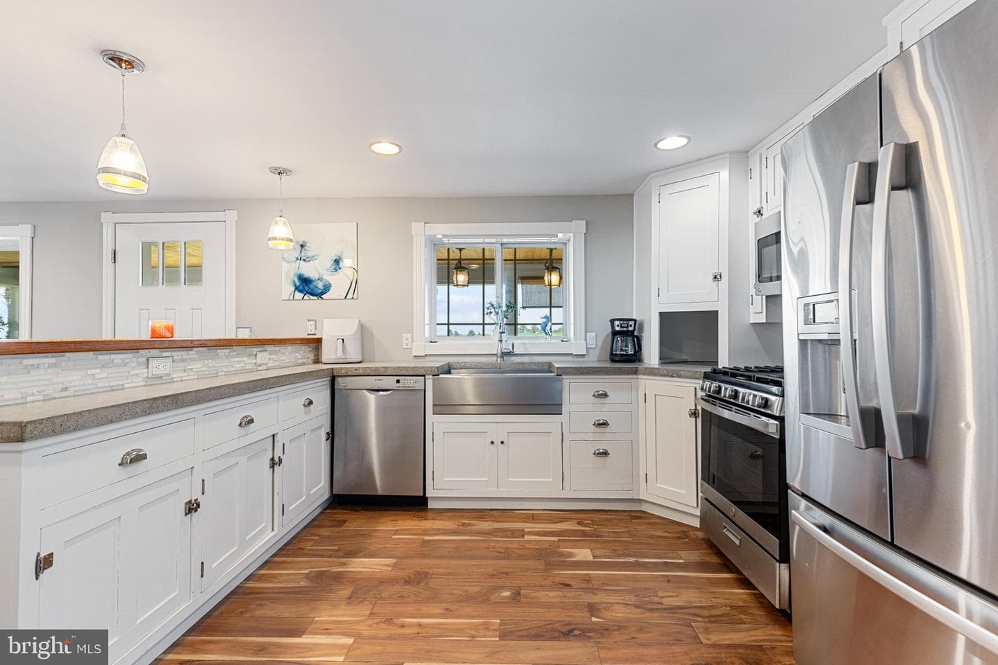 14554 E Way photo 6