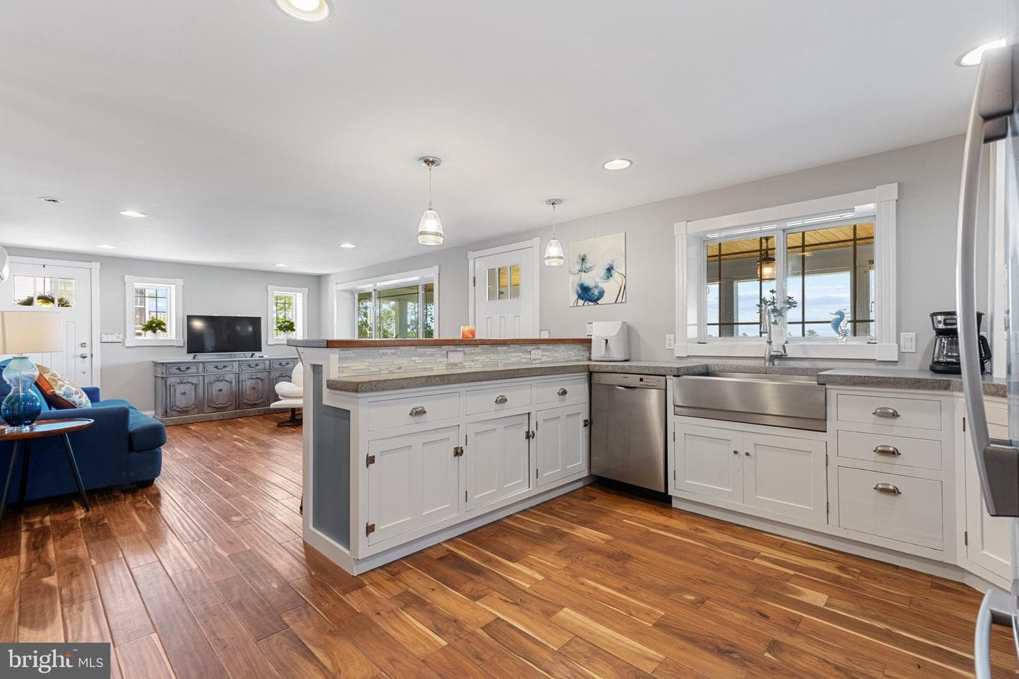 14554 E Way photo 7