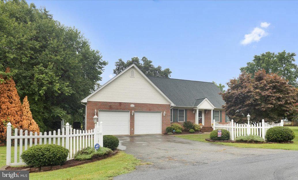 40305 Beach Drive photo 1