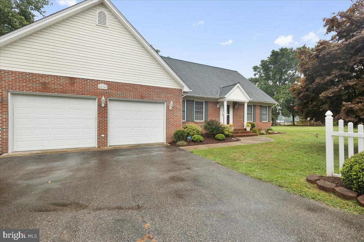 40305 Beach Drive photo 4