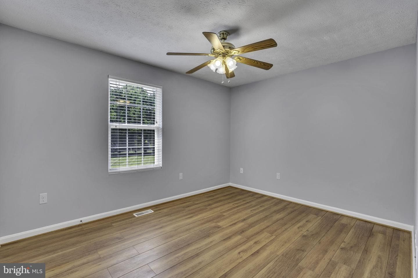 38416 Rooster Lane photo 33