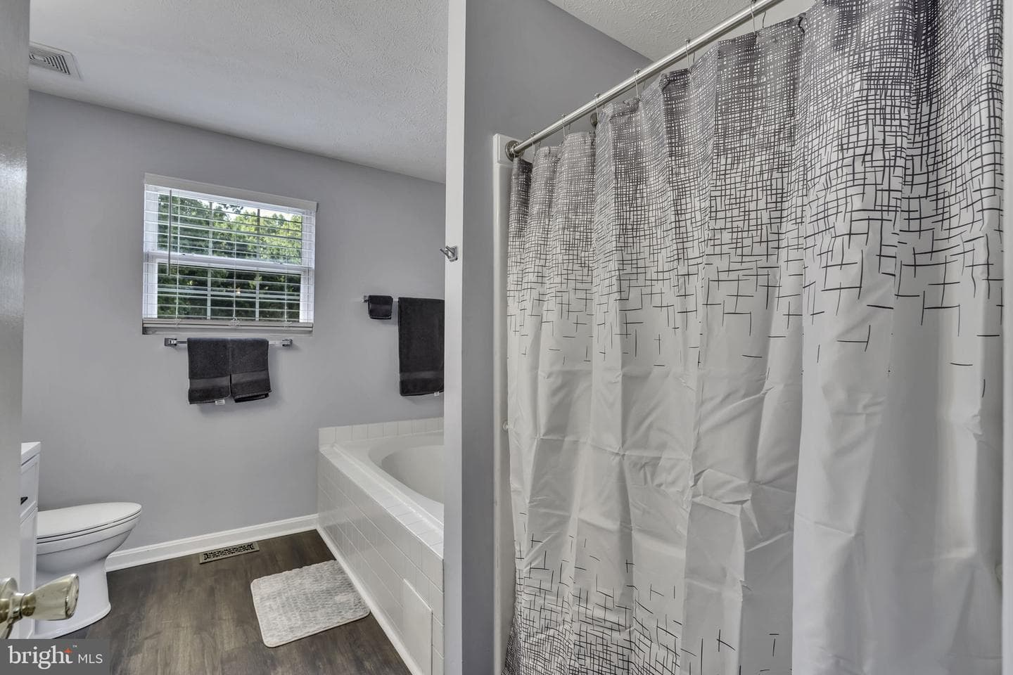 38416 Rooster Lane photo 40