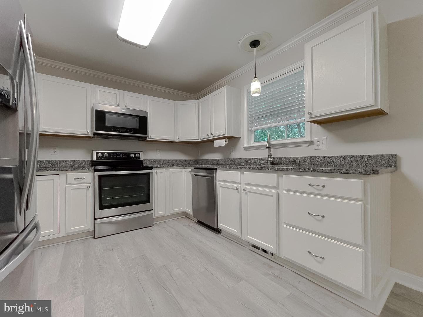 26799 N Sandgates Road photo 12