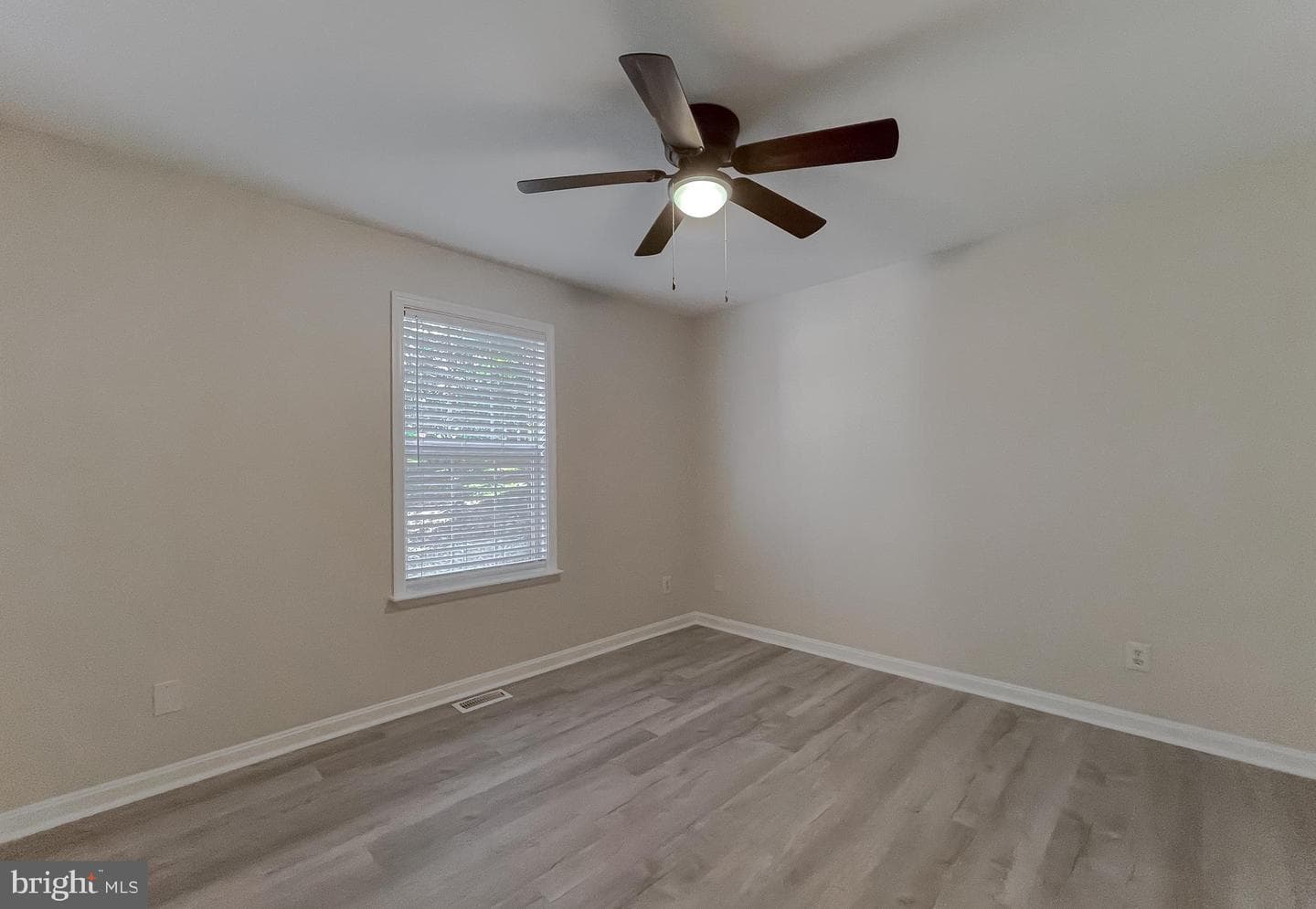 26799 N Sandgates Road photo 22