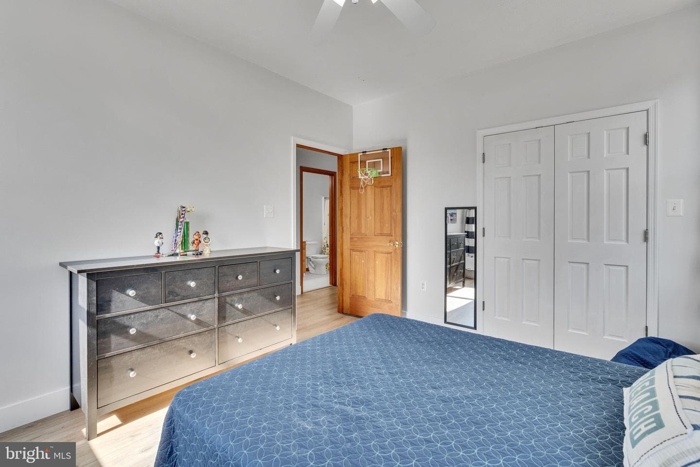 17237 Whitaker photo 36