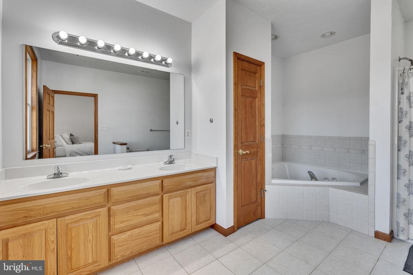 17237 Whitaker photo 39