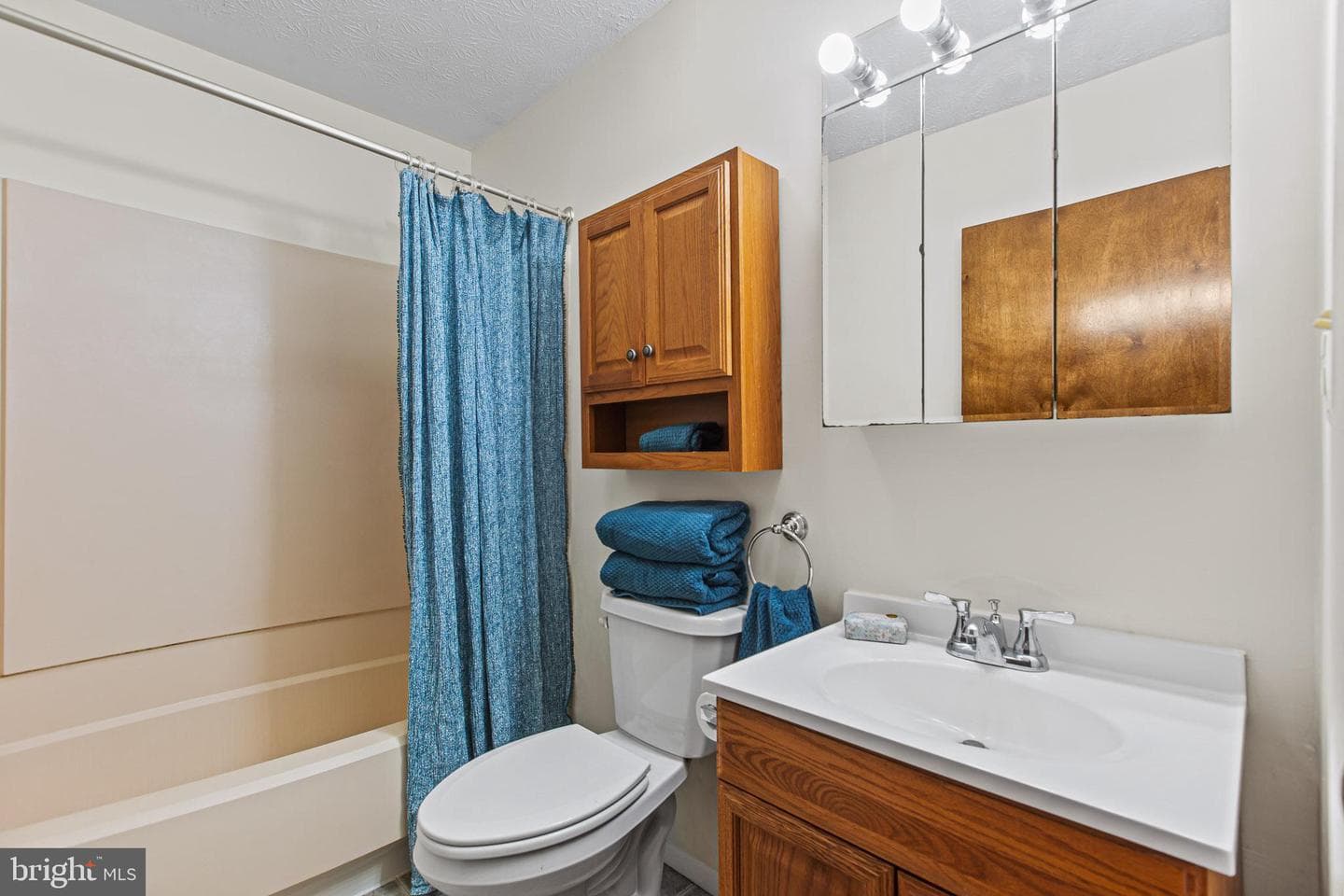 22020 Gloucester Court #a-2 photo 13
