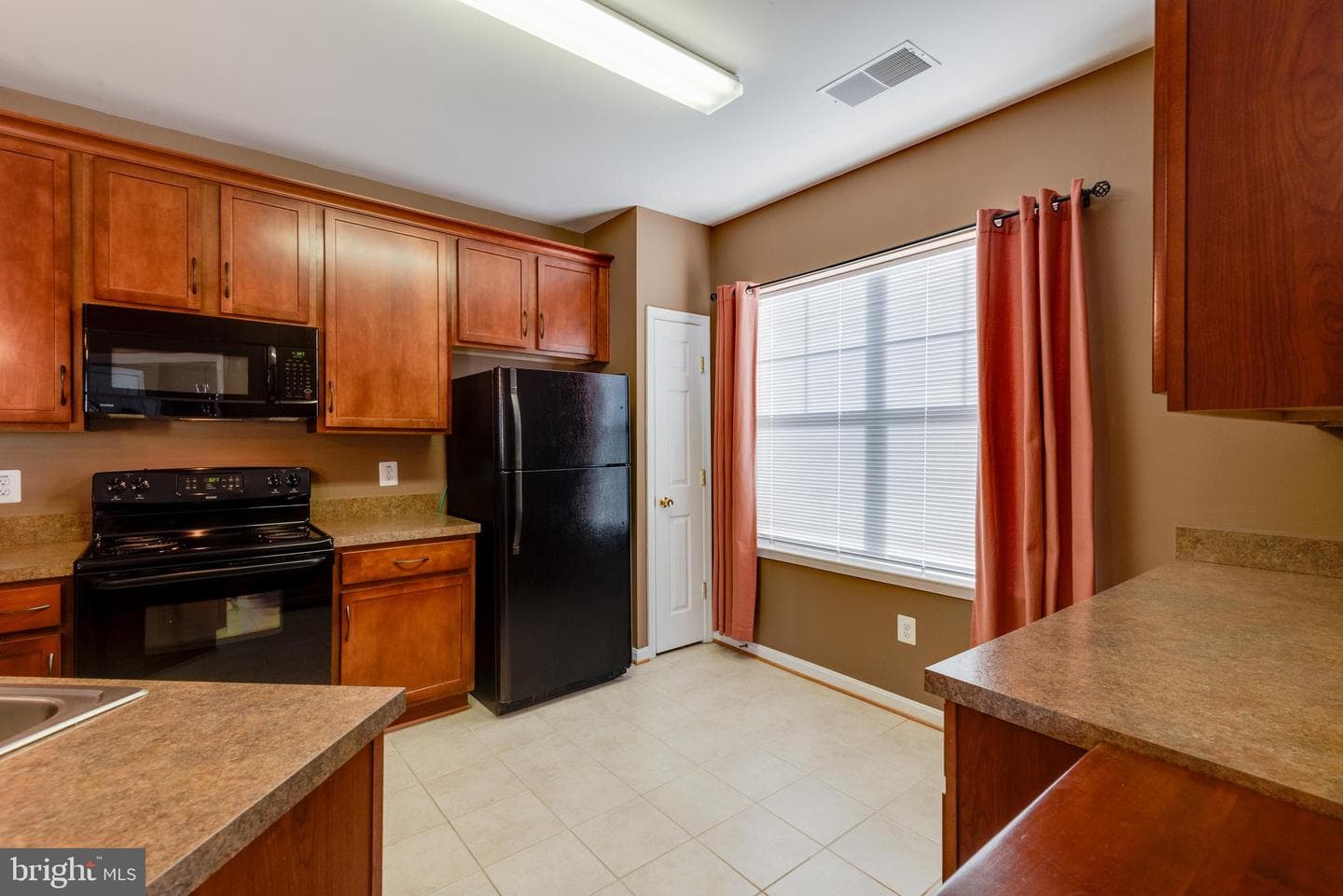 23580 F D R Boulevard #302 photo 10