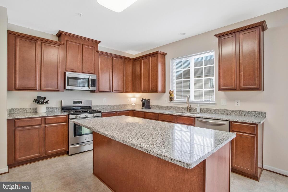43680 Yulan Street photo 12