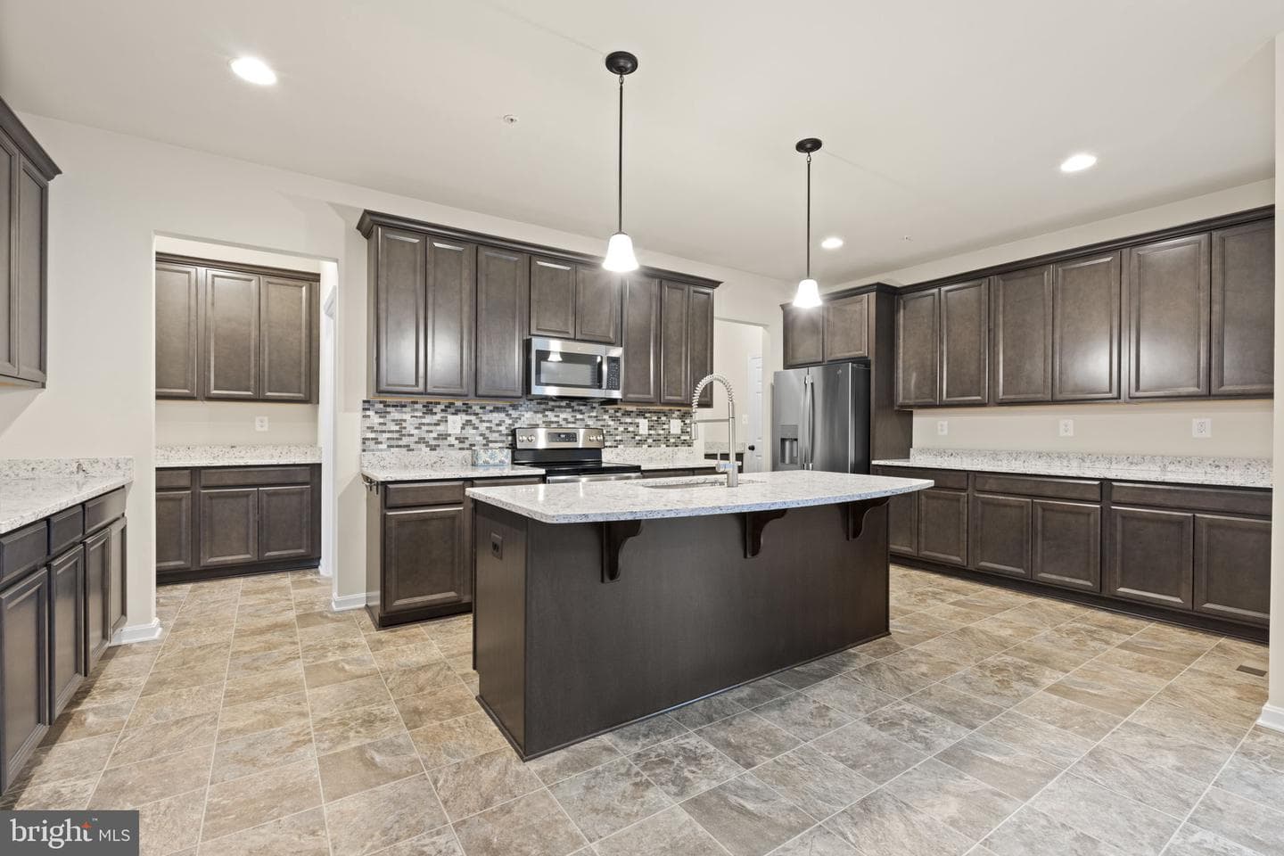 23348 Lindsay Drive photo 5