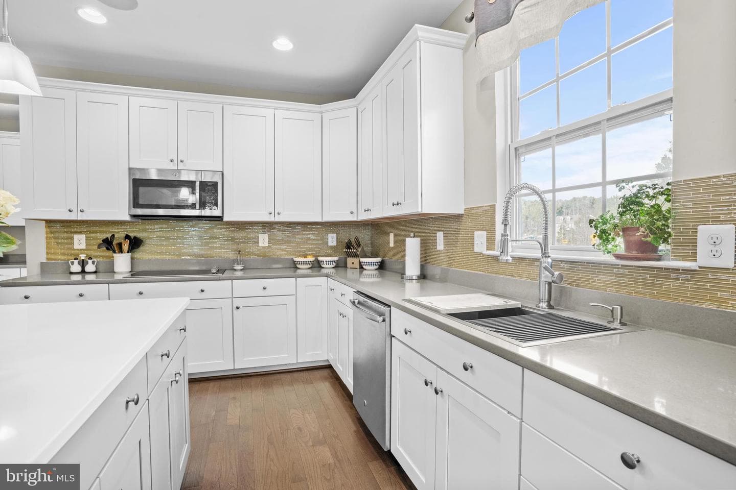 45597 Bethson Street photo 12