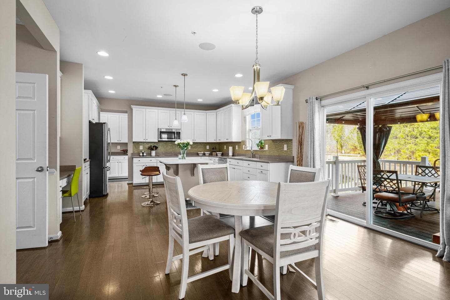 45597 Bethson Street photo 9