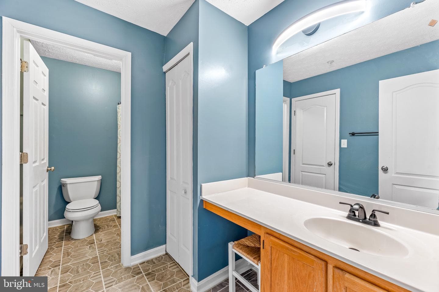 48213 Picketts Harbor Court photo 24