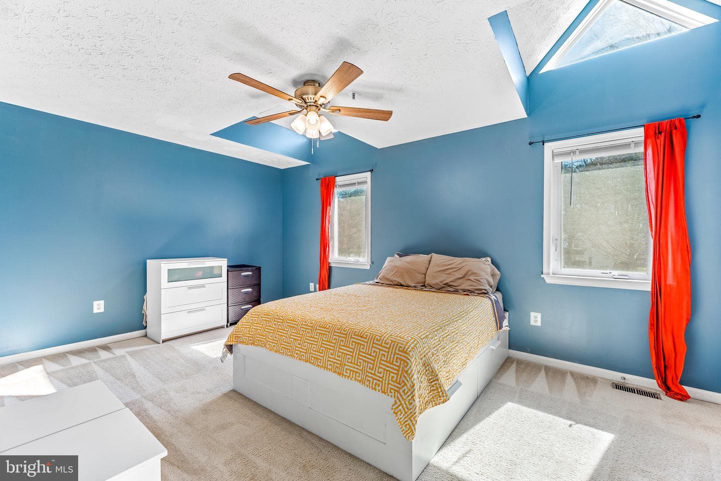 48213 Picketts Harbor Court photo 26