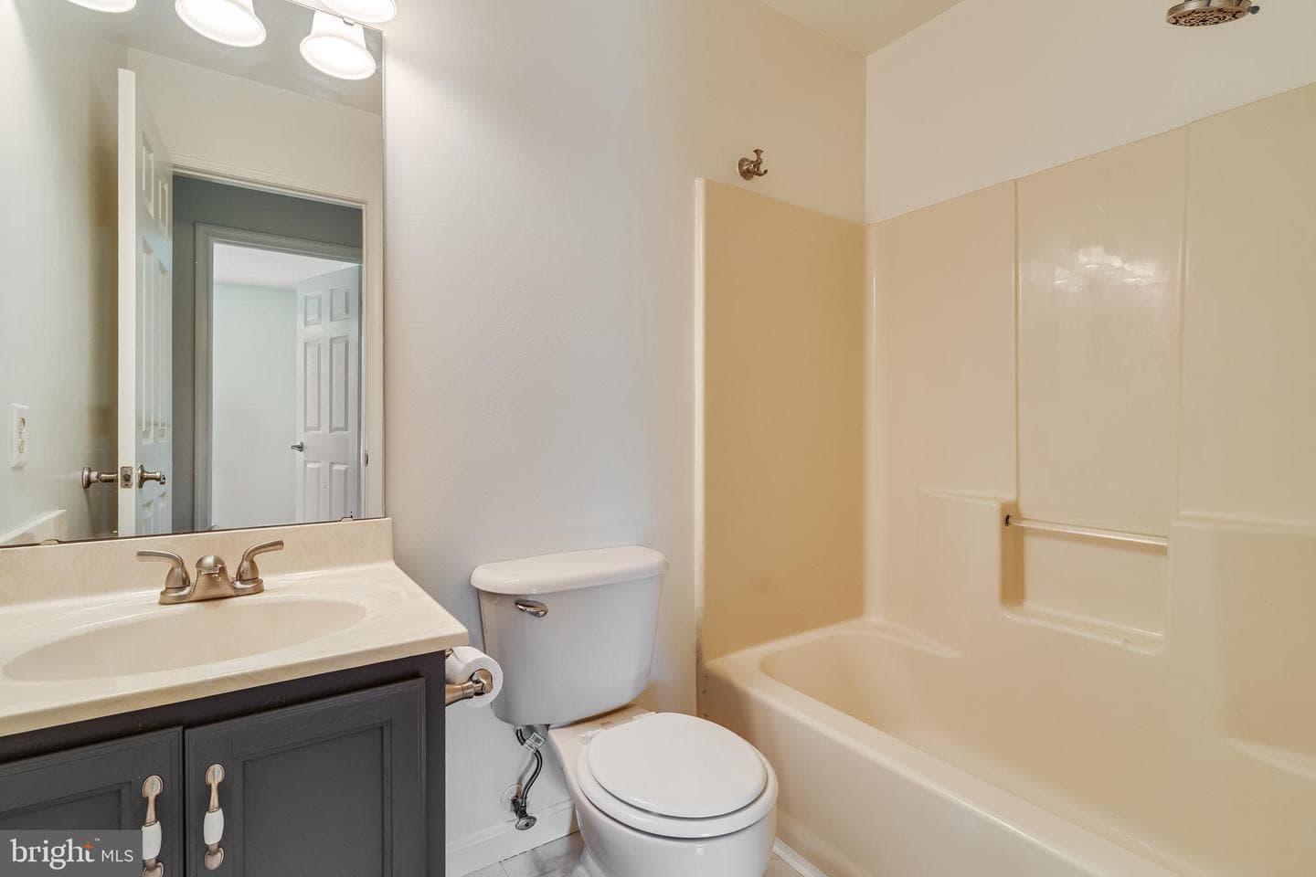 38077 E Edinview Court photo 12