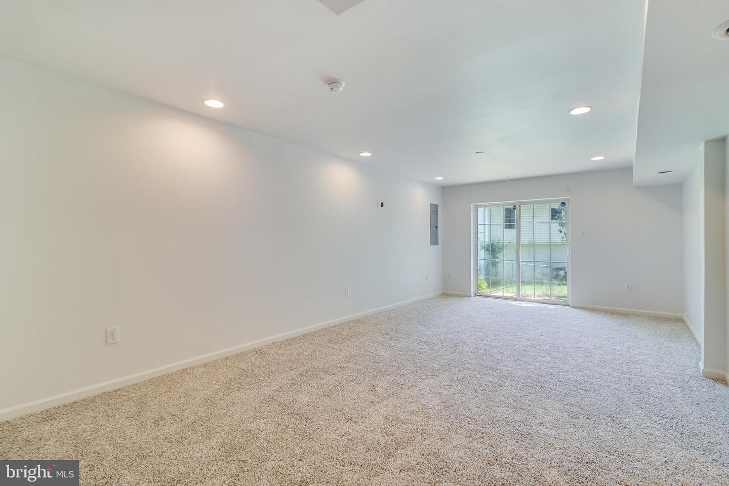 38077 E Edinview Court photo 18