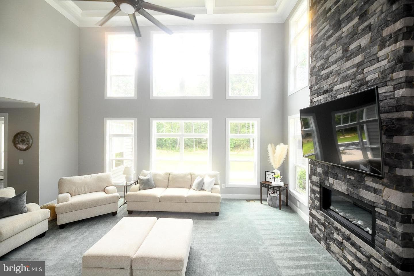23155 Greenstone photo 72