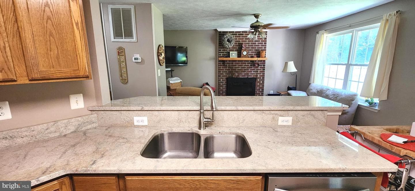 21461 Cameron Court photo 29