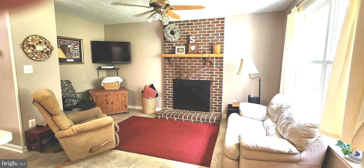 21461 Cameron Court photo 32