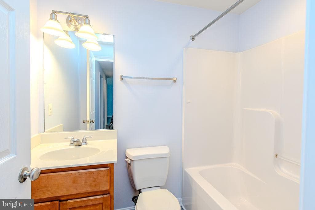 46124 Thoroughbred Way photo 18