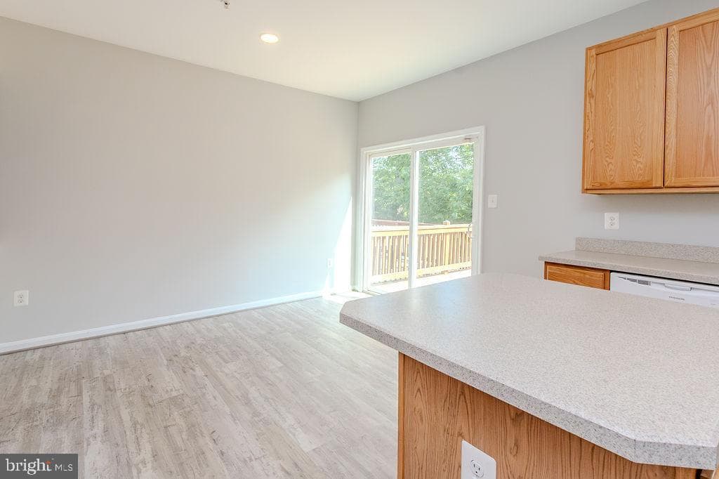 46124 Thoroughbred Way photo 9