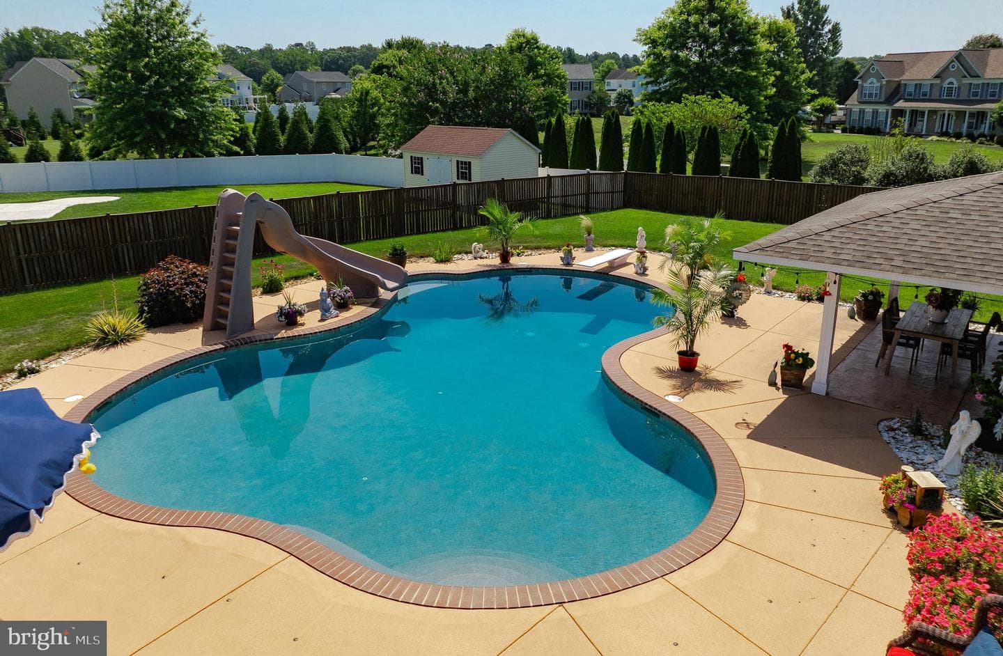 21385 Fairwood Court photo 4