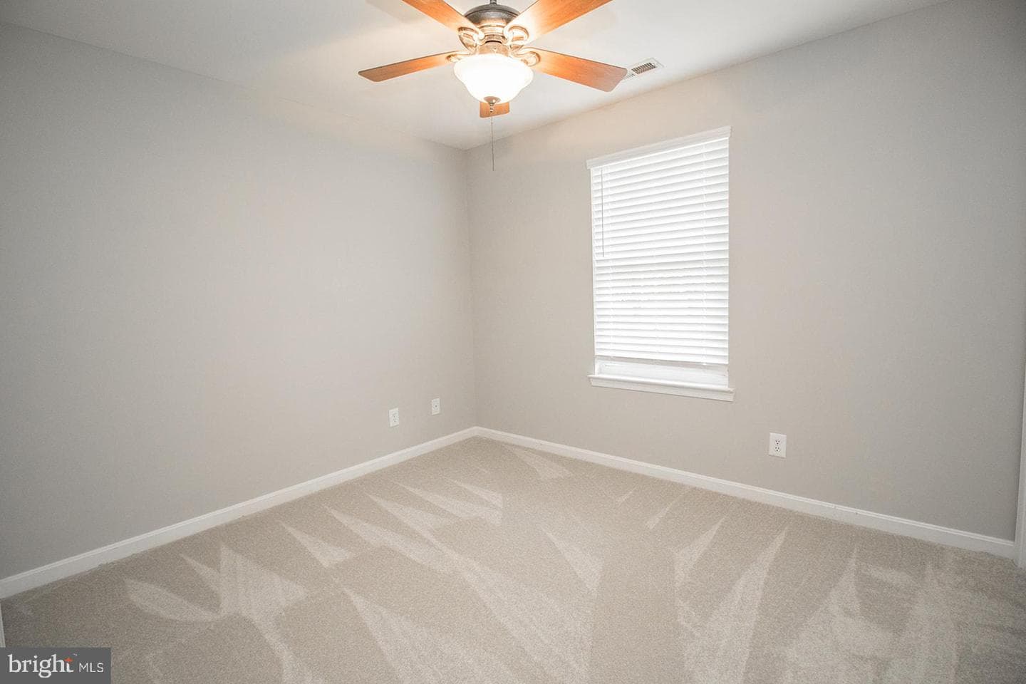 45250 Saint Georges Avenue photo 24