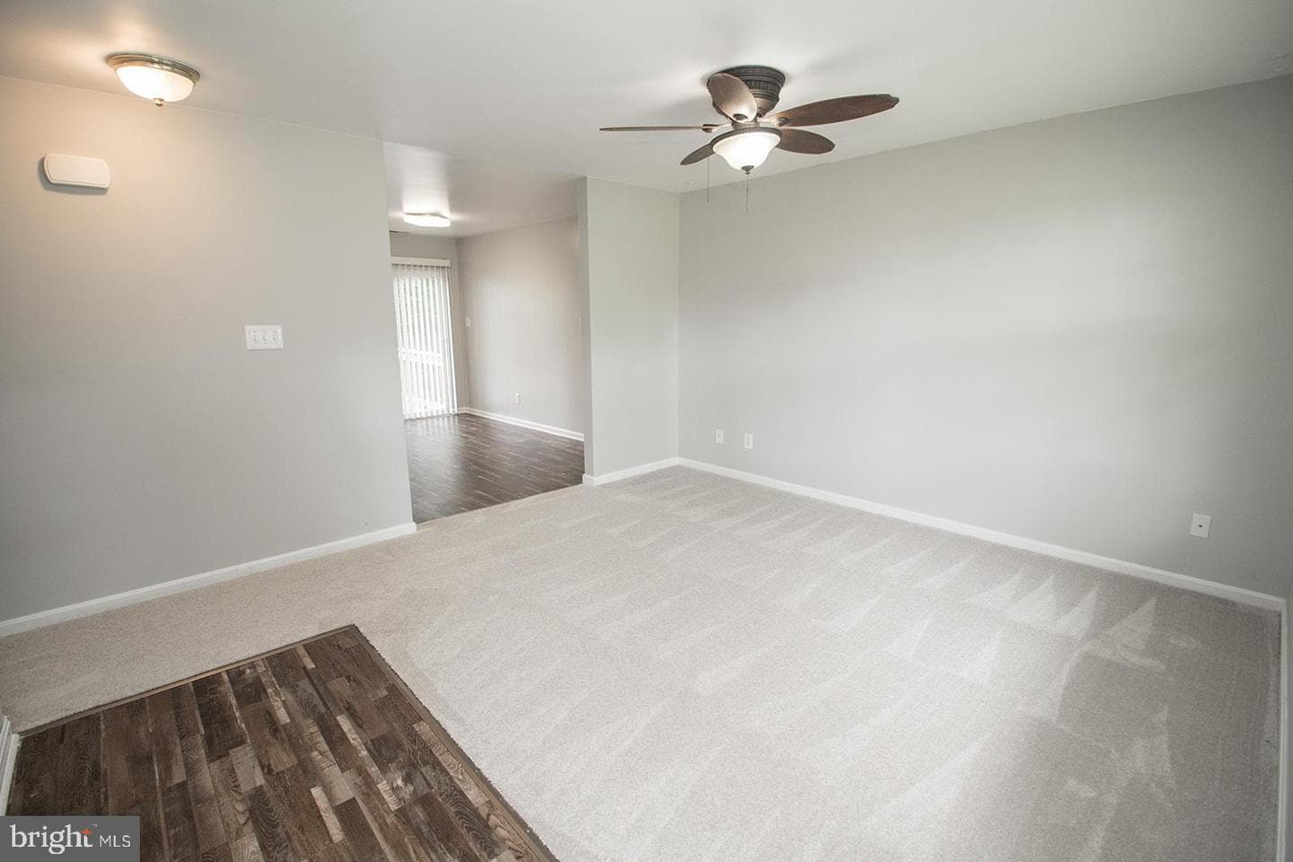 45250 Saint Georges Avenue photo 3