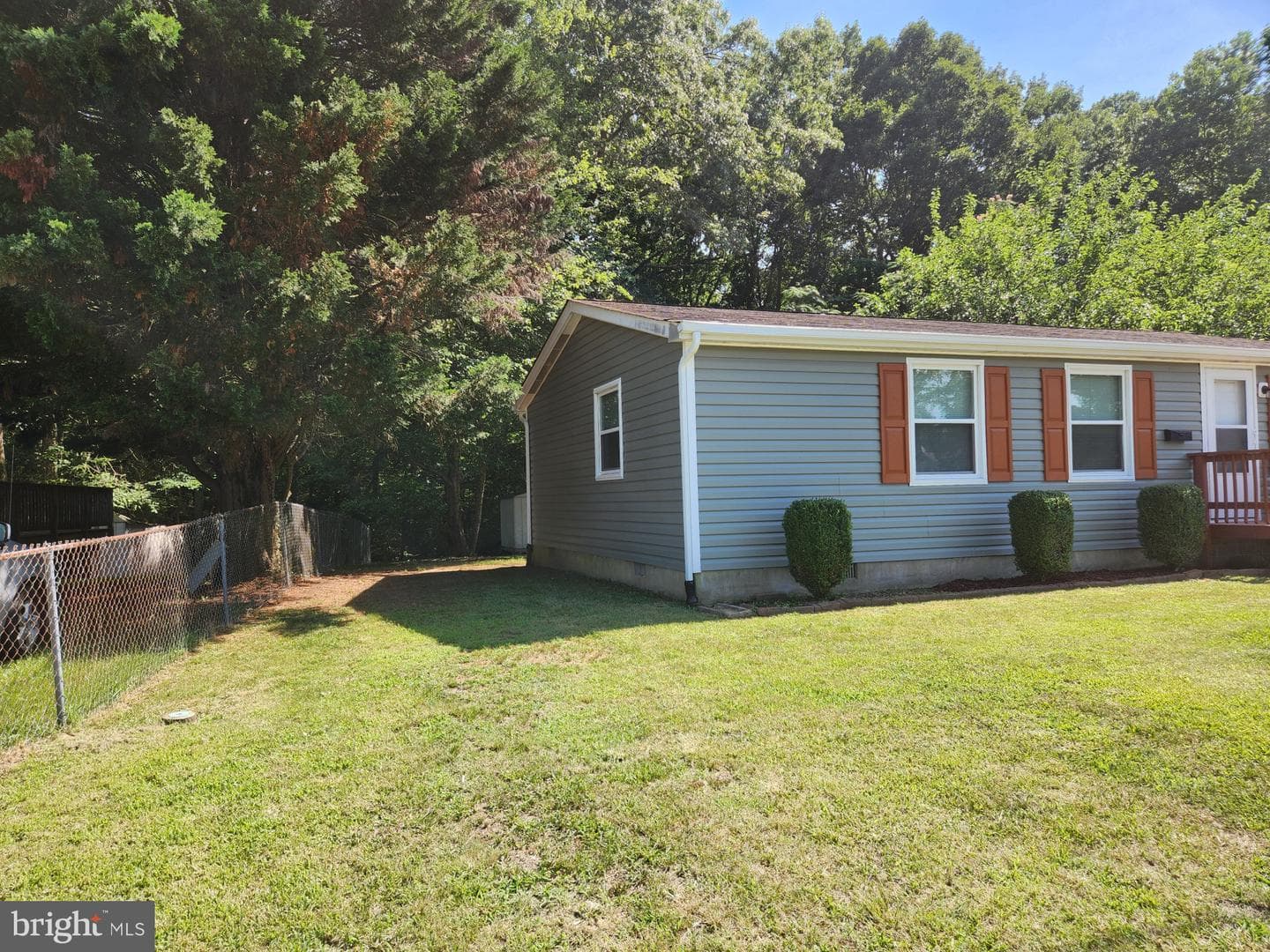 47443 Southampton Drive photo 2