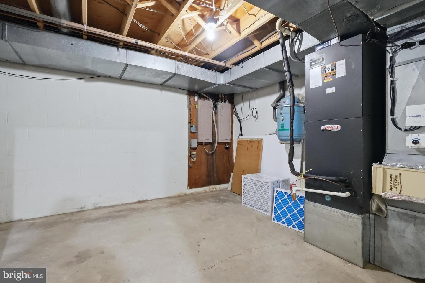 23500 River Rd photo 78