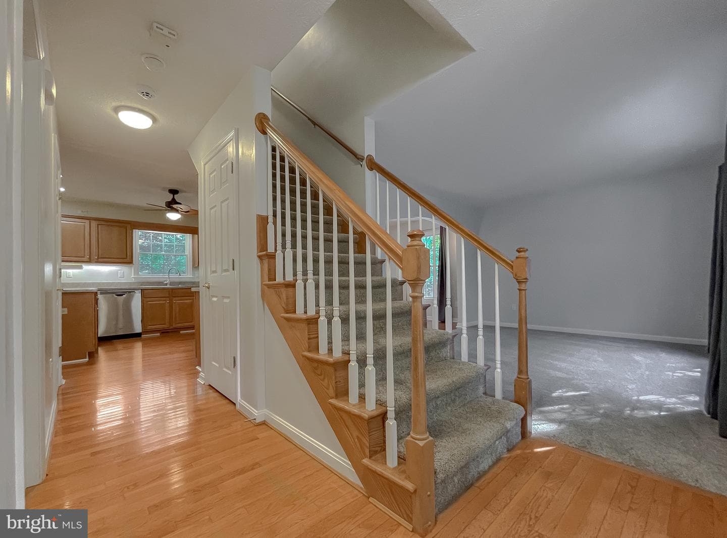 43915 Honeysuckle Way photo 5