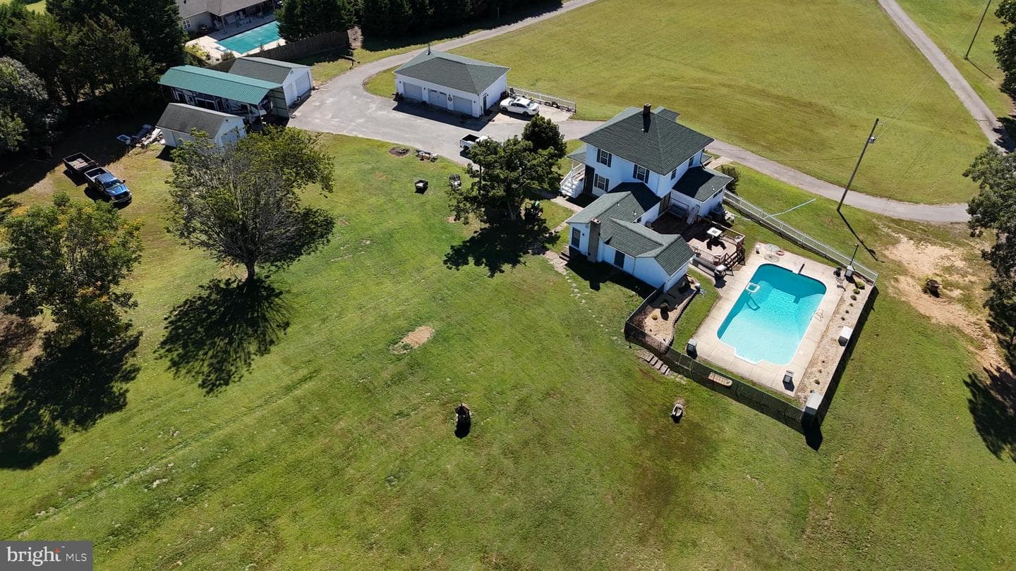 26669 Queentree Road photo 3