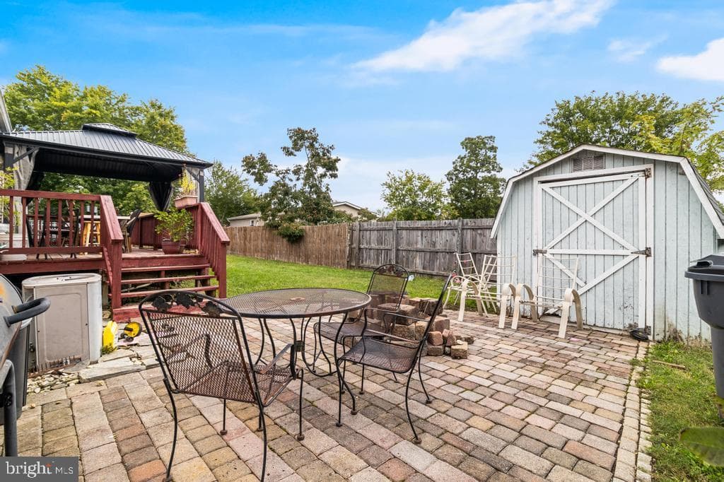 45880 S Springsteen Court photo 15