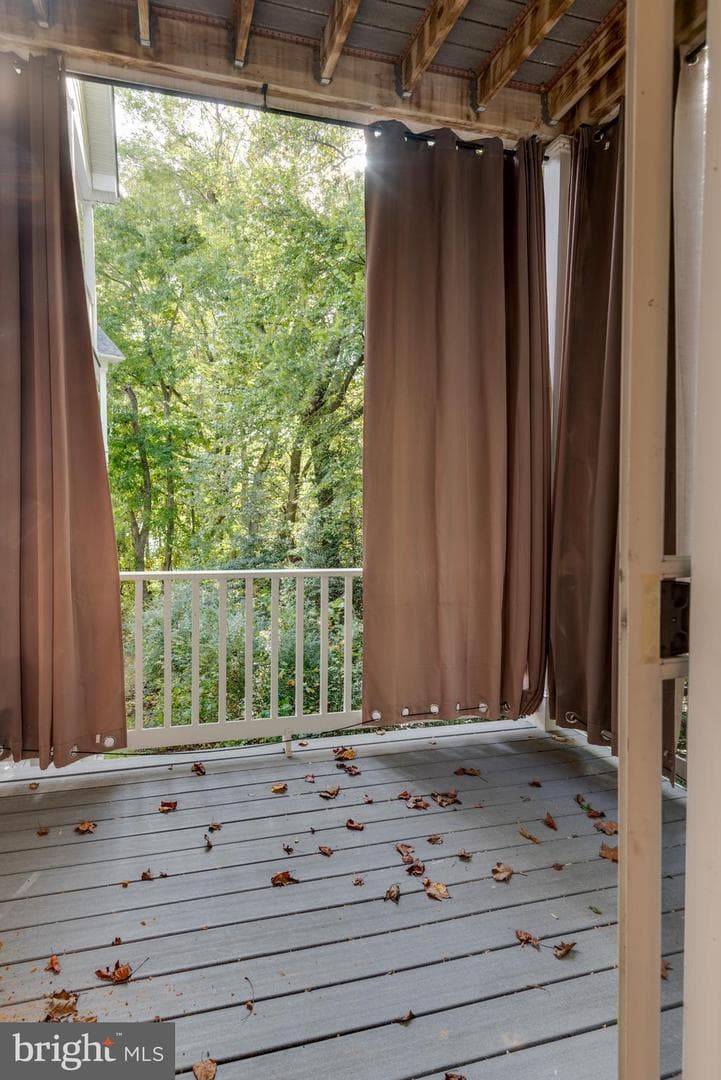 22539 Landing Way photo 13