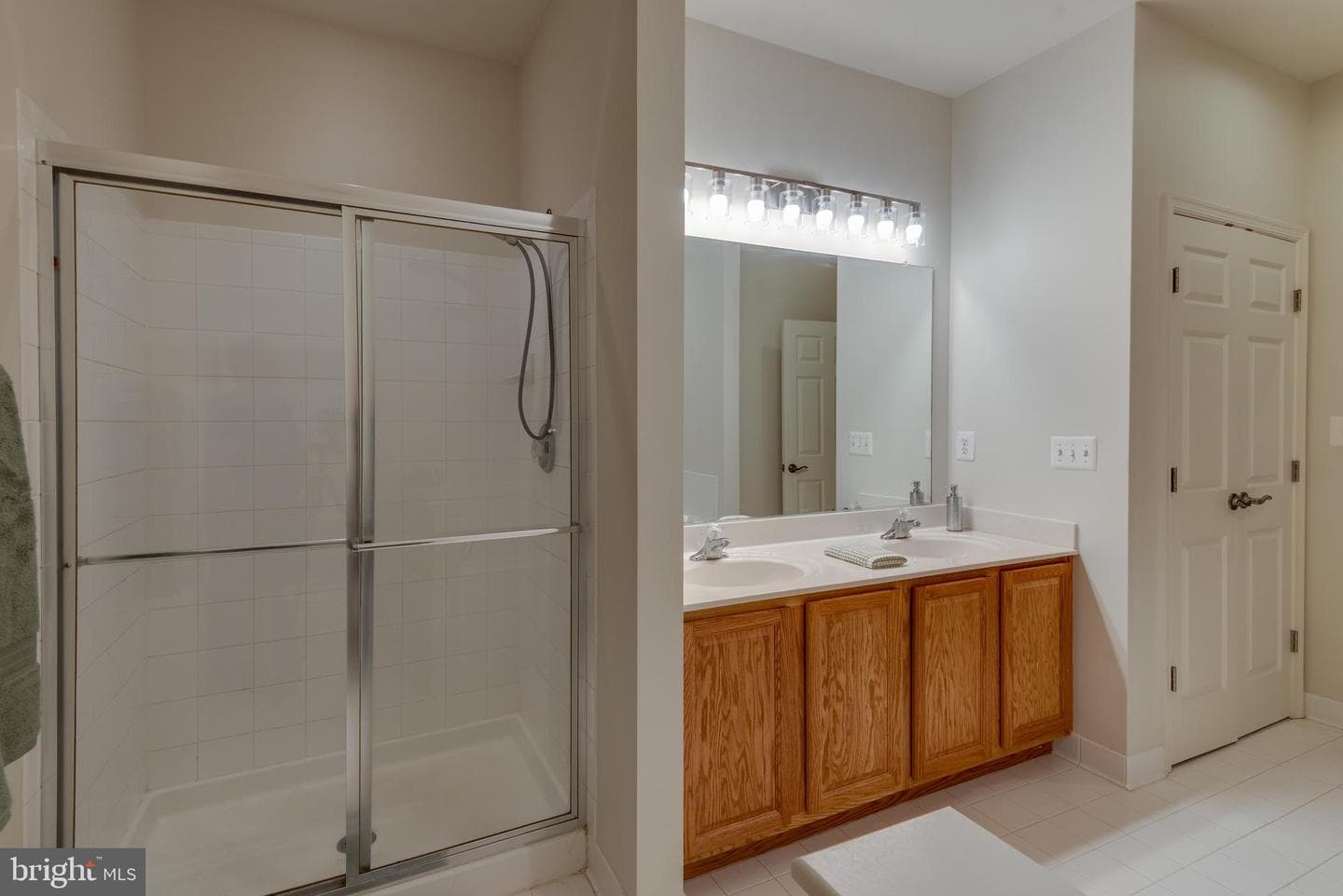 22539 Landing Way photo 25