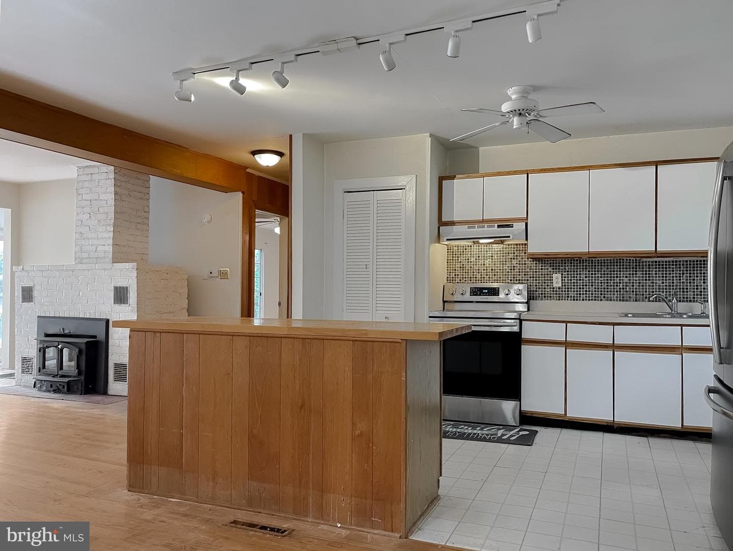 43979 Drum Cliff Road photo 4