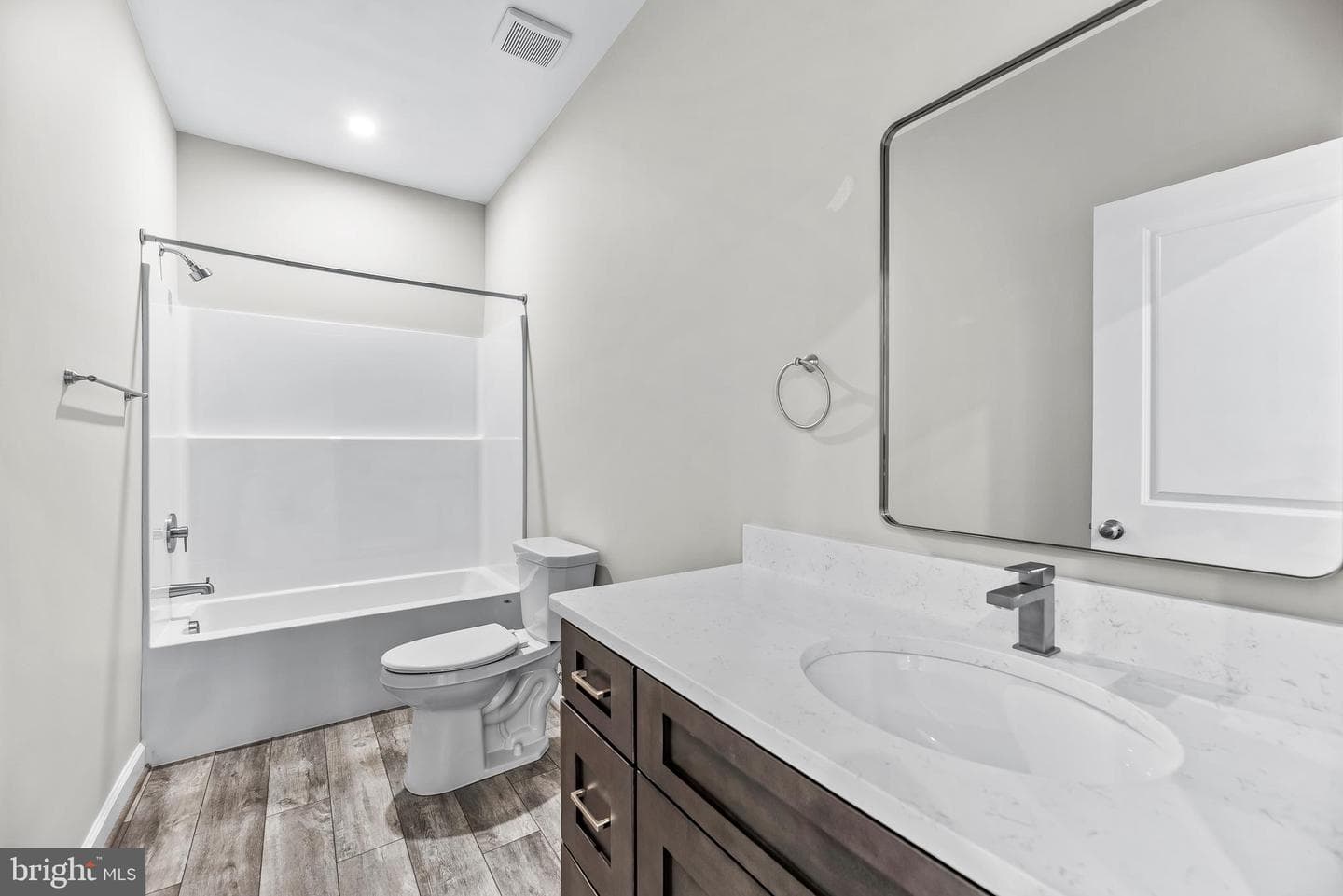 20250 Hawks Way photo 25