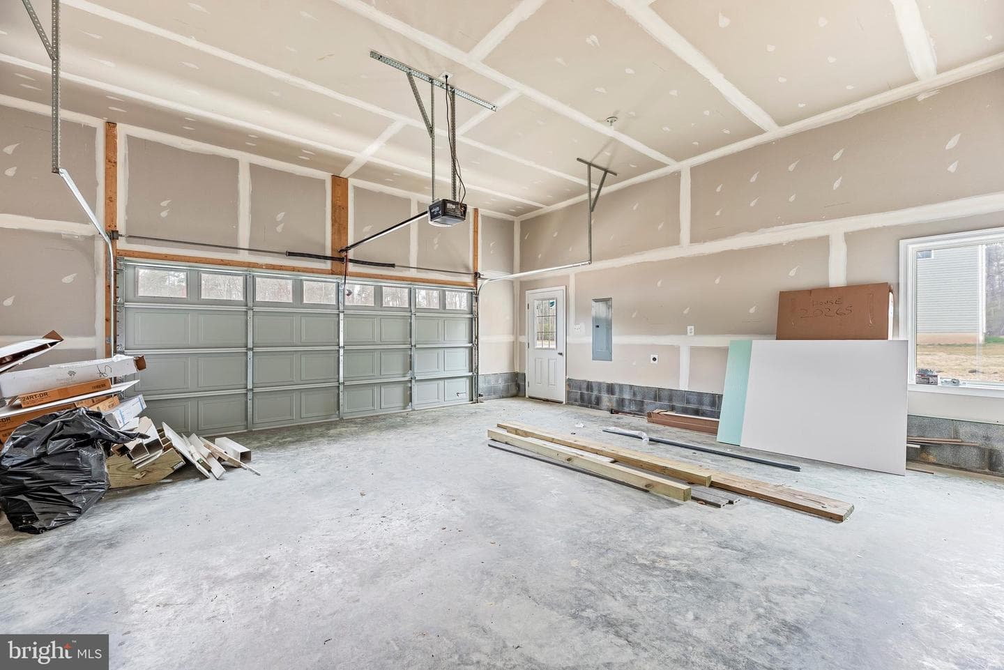 20250 Hawks Way photo 28