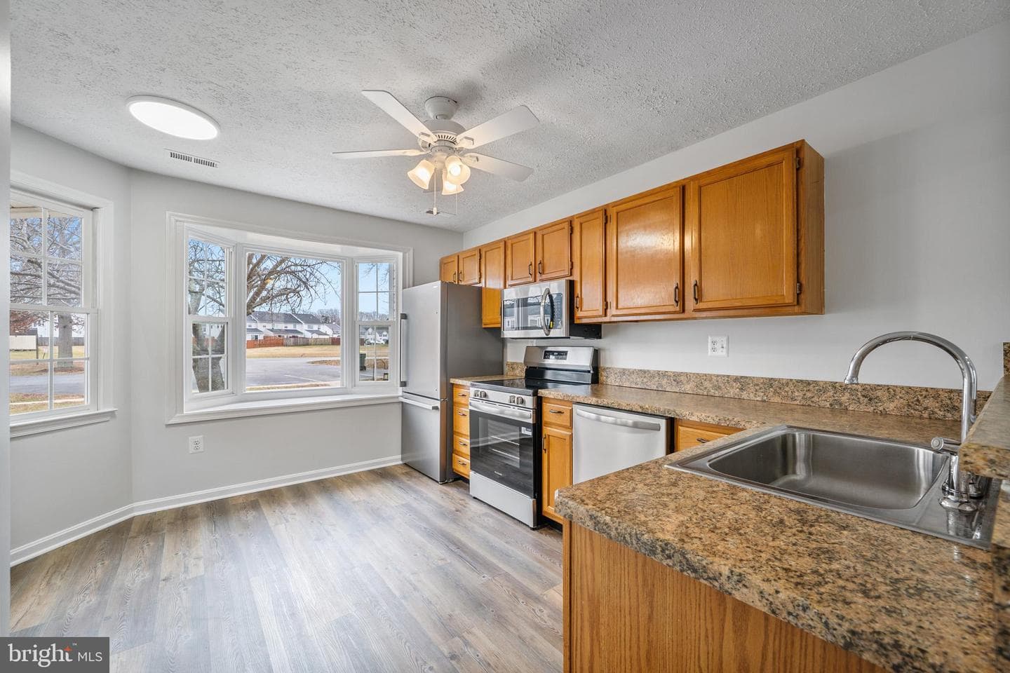 22107 Saint Josephs Circle photo 10