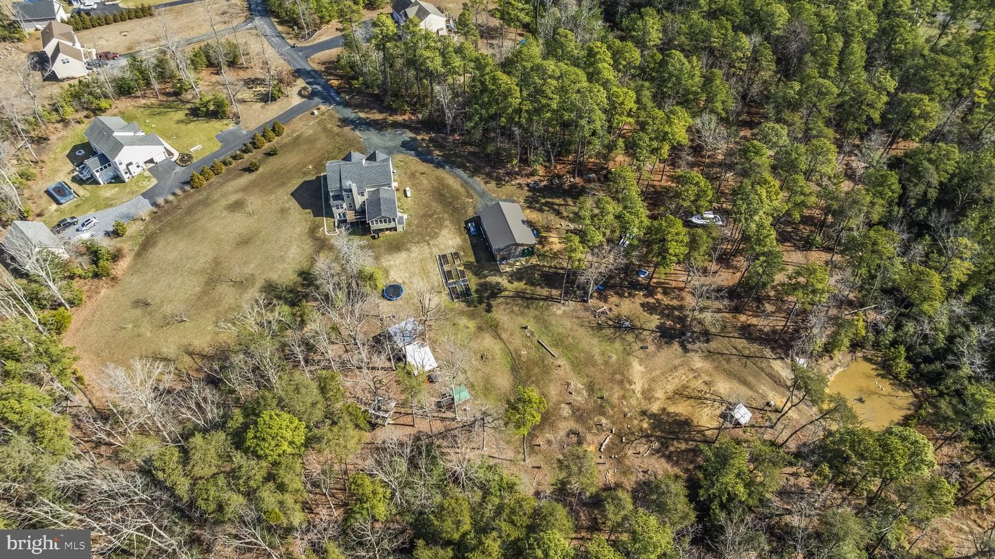 46118 Edgemore Way photo 86