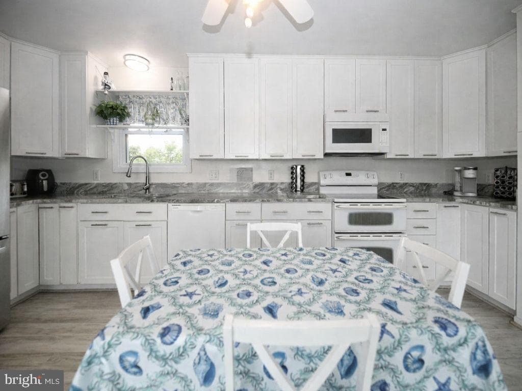 38819 Morris Point Road photo 20
