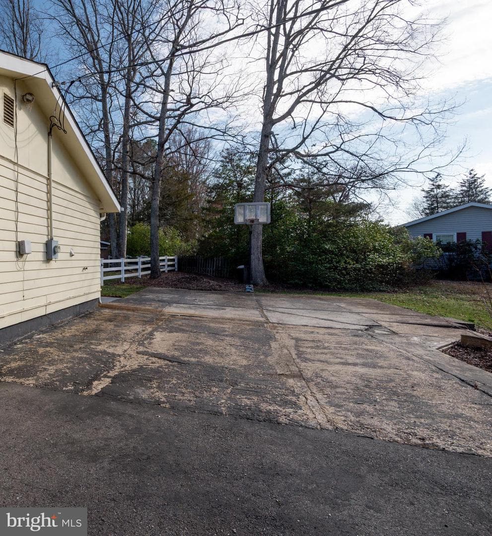44125 Louisdale Road photo 33