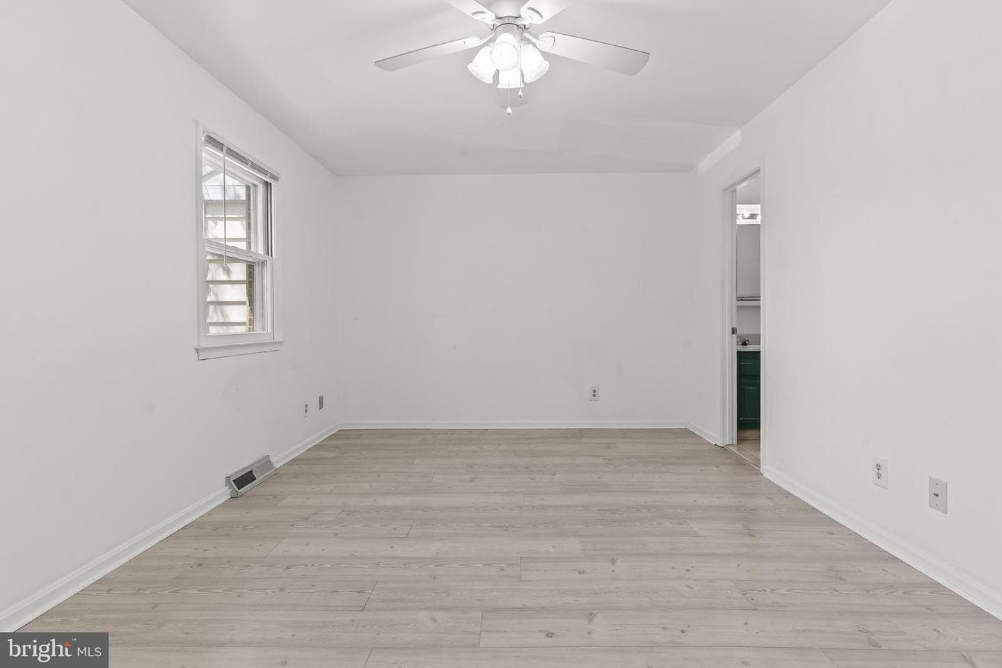 22424 Greenview Court photo 17