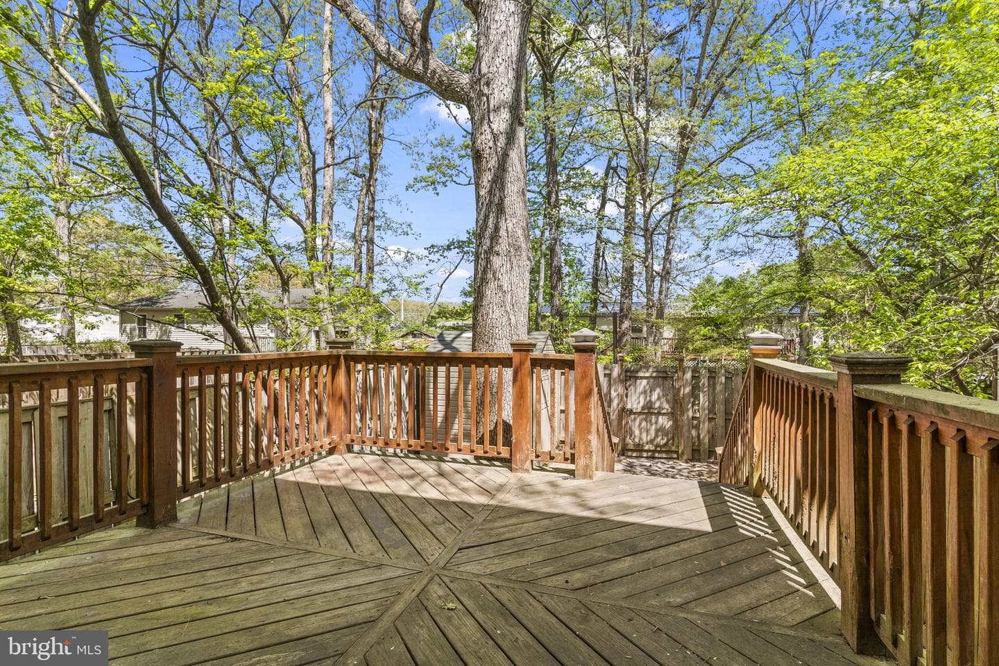 22424 Greenview Court photo 31