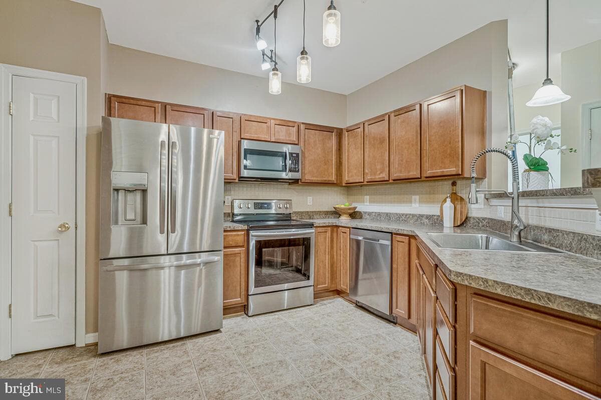 23520 F D R Boulevard #304 photo 18