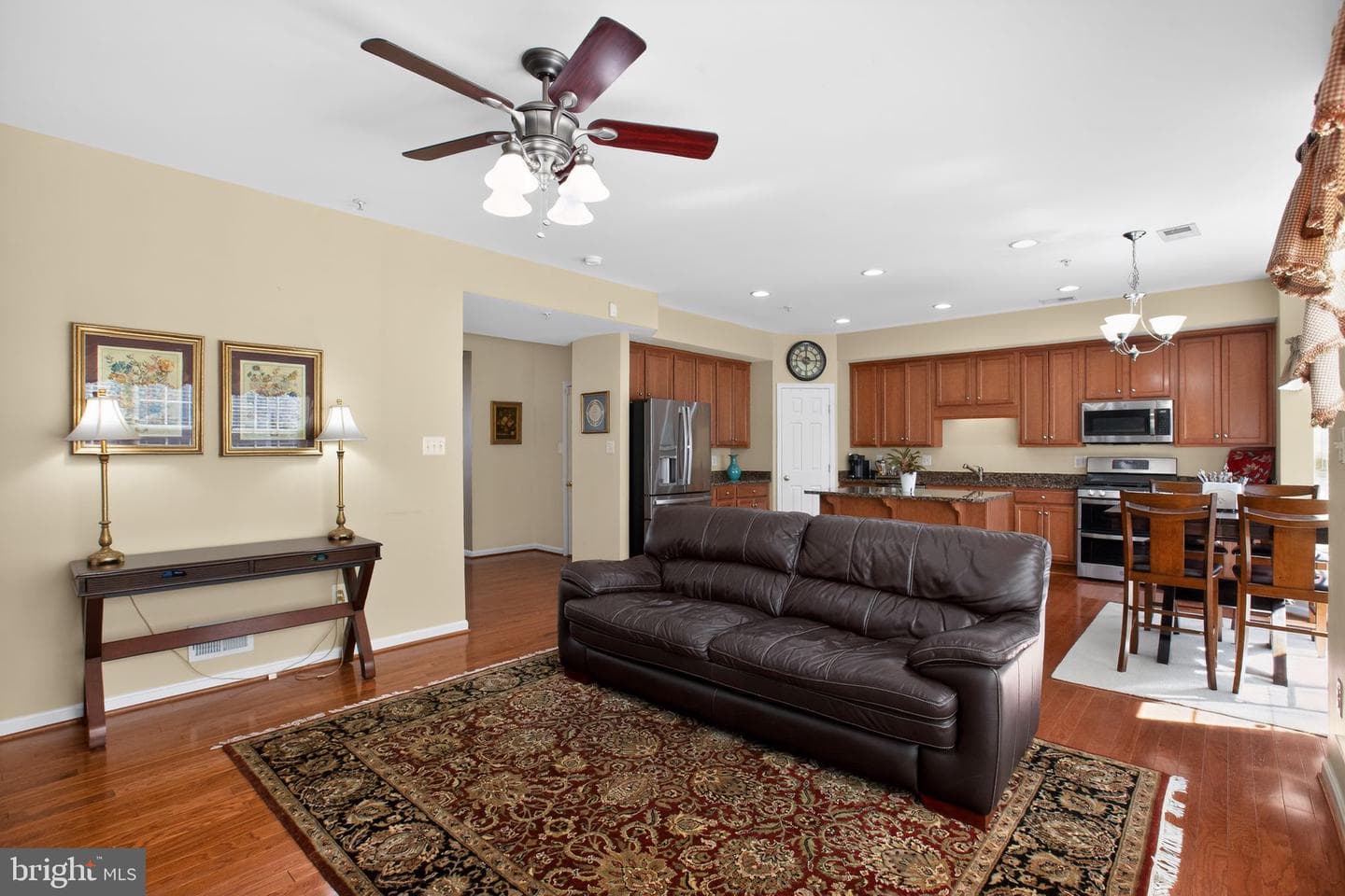 23116 Lilac Street photo 12