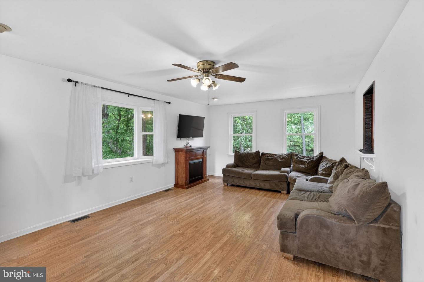 39510 Pocahontas Drive photo 7